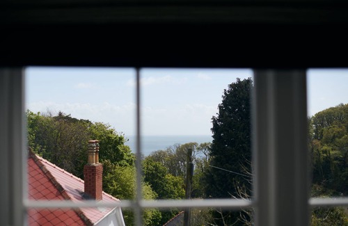 Saundersfoot Cabaña | Couples retreat with Sea Views in Saundersfoot, Pembrokeshire