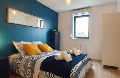 Anatole France Danton Apartamento | Cours de la Rep - 50m Gare et Tram