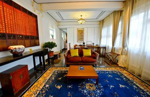 Dongcheng Hotel | Cours Et Pavillons