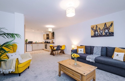 Bury Apartamento | Court House Apartments by Assured Stays