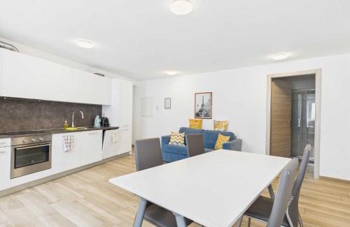 Curio Apartamento | Court House Curio