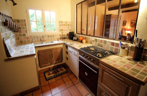 Courthezon Casa | Courthézon near Avignon, holiday villa, swimming pool, beautiful park
