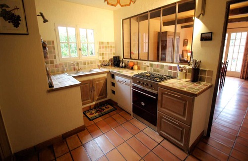 Courthezon Casa | Courthézon near Avignon, holiday villa, swimming pool, beautiful park
