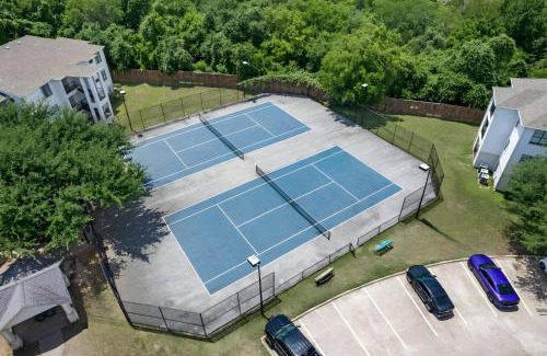 Pleasant Valley Apartamento | Courts Pool PingPong | Ideal for ACL + F1 Fans