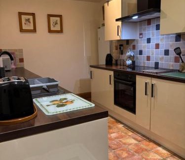 Newport Casa | Courtside Barn, Lynn, Newport