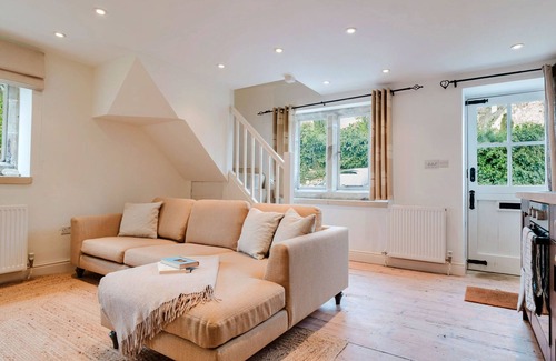 Painswick Casa | Courtside Cottage by Interhome