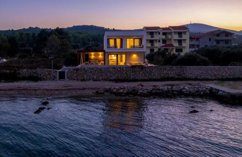 Dobropoljana Villa | Courtside Luxury Villa Dalmatia