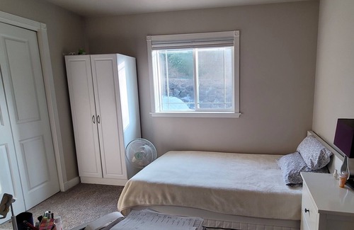 Kent Casa | Courtyard and City view with totally remodeled house