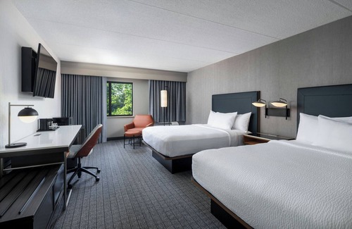 Orange Hotel | Courtyard by Marriott Cleveland Beachwood