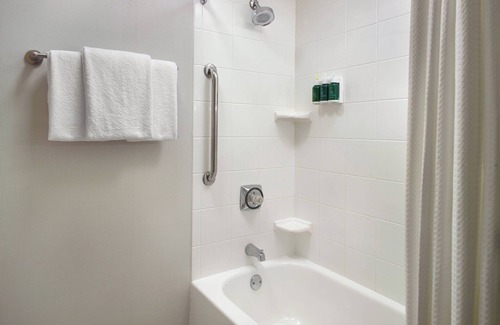 Terry Sanford Hotel | Courtyard by Marriott Fayetteville
