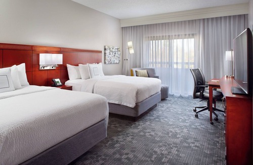 Greensboro Hotel | Courtyard by Marriott Greensboro
