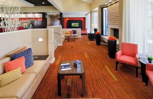 Huntsville Hotel | Courtyard by Marriott Huntsville University Drive