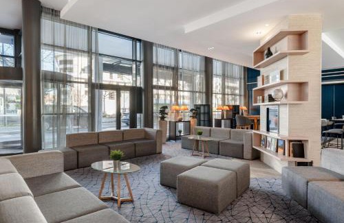 Petit-Colombes Hotel | Courtyard by Marriott Paris La Defense West - Colombes