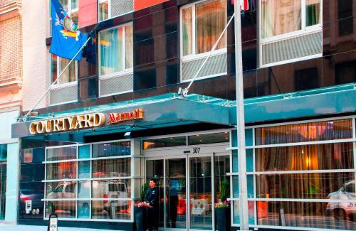 Garment District Hotel | Courtyard by Marriott Times Square West