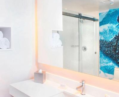Downtown Hotel | Courtyard by Marriott Santa Monica