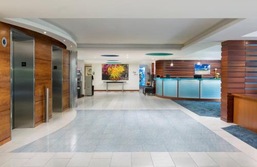 Waikiki Hotel | Courtyard by Marriott Waikiki Beach