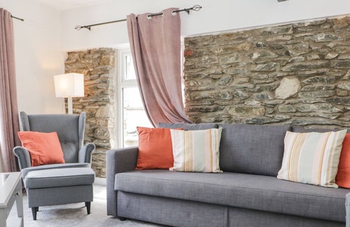 Cartmel Cabaña | COURTYARD COTTAGE, family friendly, with a garden in Cartmel