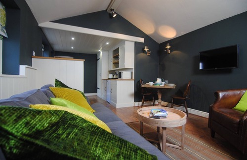New Forest District Cabaña | Courtyard Cottages Lymington