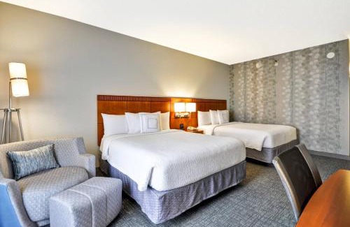 Dallas Design District Hotel | Courtyard Dallas Medical Market Center