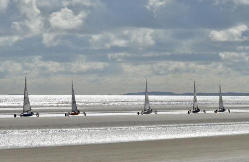 Bettystown Casa | Courtyard Holiday Cottage No 8 by Trident Holiday Homes