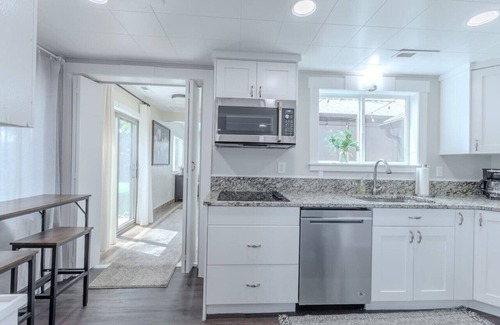 Panguitch Casa | Courtyard Hot Tub in the Heart of Downtown