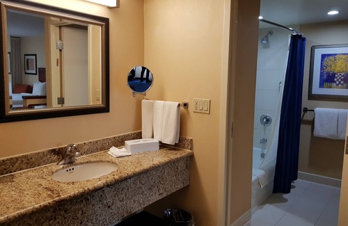 Monterrey Hotel | Courtyard Monterrey San Jeronimo/Valle