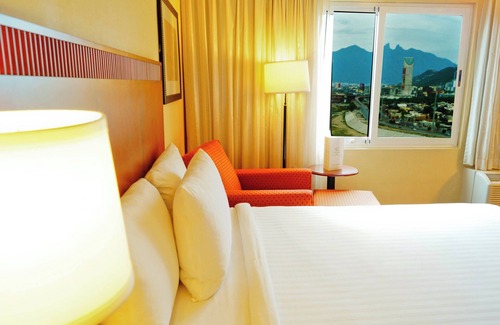 Monterrey Hotel | Courtyard Monterrey San Jeronimo/Valle