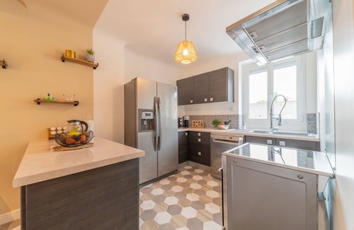 Corgoloin Casa | Casa-Baño privado con ducha-Vista al patio