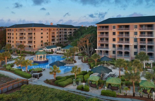 Palmetto Dunes Complejo | Courtyard View - 2 Bedroom - Marriott's Barony Beach Club - Full Resort Access