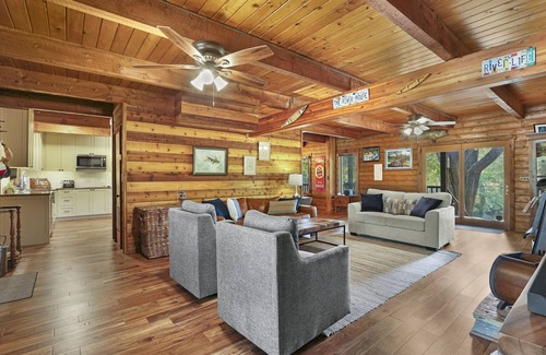 Martindale Casa | Cousins River Sanctuary I 3BR , sleeps 6, Hot tub