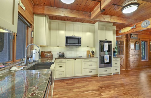 Martindale Casa | Cousins River Sanctuary I 3BR , sleeps 6, Hot tub
