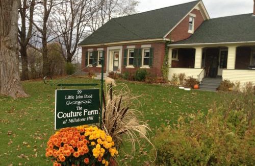 Websterville Cama Y Desayuno | Couture Farm at Millstone Hill