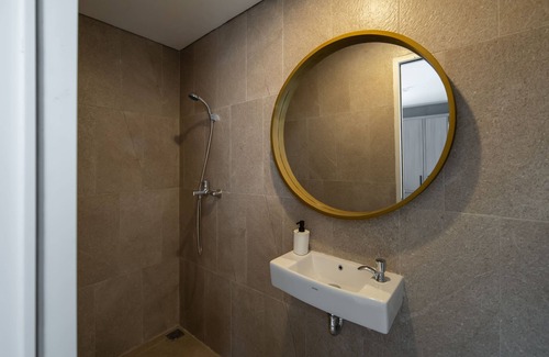 East Jakarta Hotel | Cove Art Living