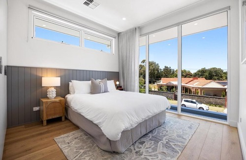 Glenelg North Apartamento | Cove at Palmstone - 2BR, Parking, Wifi