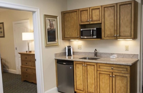 West Yarmouth Complejo | Cove at Yarmouth - 1 Bedroom w/ Kitchenette