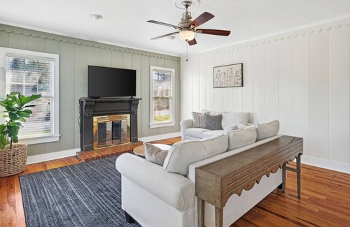 Bunkers Cove Cabaña | Cove Cottage by the Beach15 min to beaches