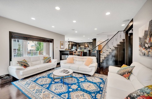 Southeast Edmonton Casa | Cove - Huge Estate! King Beds, Games Room & BBQ