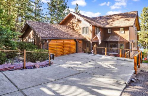 Boulder Bay Casa | Cove lakefront chalet #2098