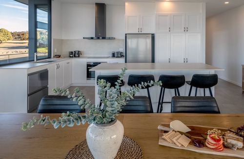 Penneshaw Apartamento | Cove Landing Marina Apartment01-The SS Karatta