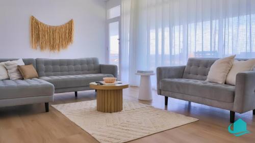Caves Beach Casa | Cove on Caves - Minutes from the Beach