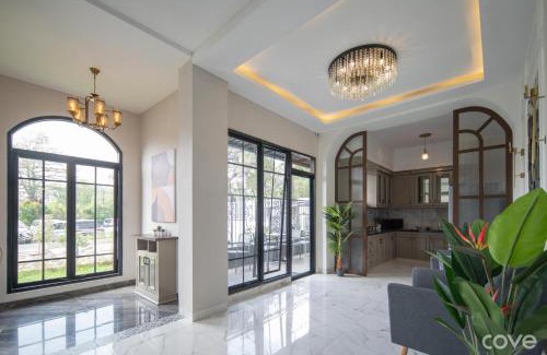 Jakarta Hotel | Cove Palacio