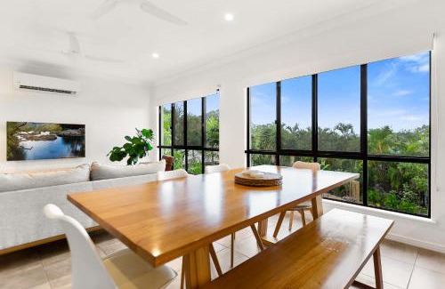 Palm Cove Casa | Cove Retreat