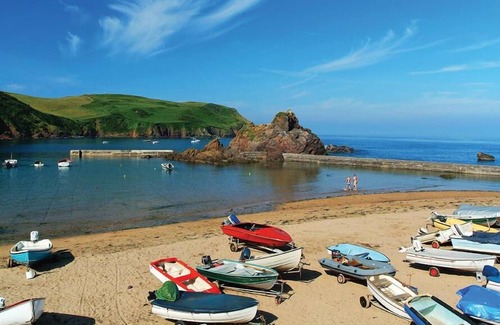 Hope-Cove Cabaña | Cove View, HOPE COVE