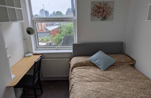 Coventry Hotel | Coventry Central Roomz