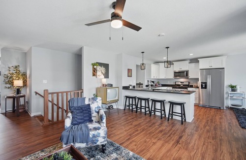 Winterset Casa | Covered Bridge Haven - 3-bedroom house with themed rooms in Winterset