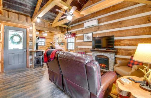Cosby Casa | Covered Deck and Fire Pit Smoky Mountain Cabin