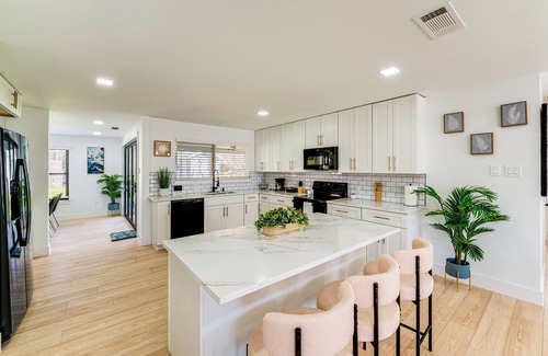 Irving Casa | Covered Patio & Private Yard: Dallas Area Home