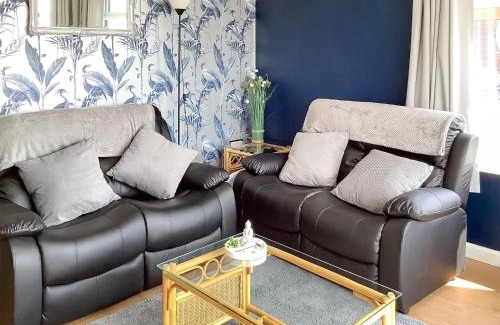 Anderby Creek Casa | Covina - Uk43994