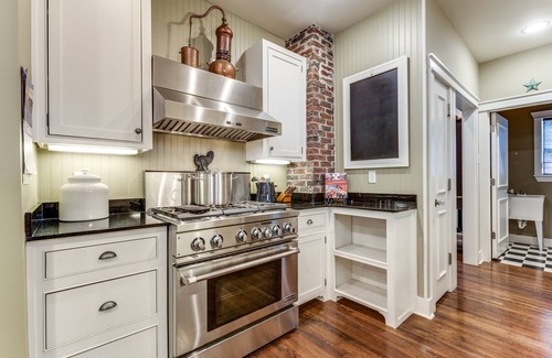 Fort Worth Cultural District Casa | Cowboy Casa- In the heart of it all!