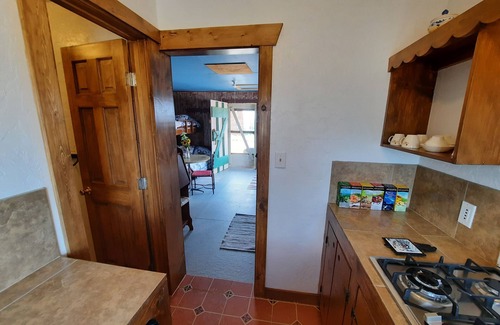 Capulin Casa | Cowboy School House Cabin